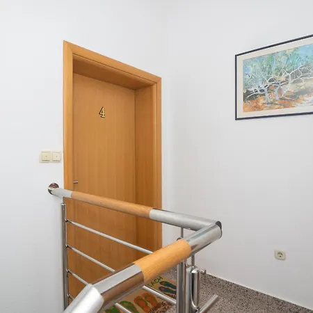 Klaudia Cista Velika * Vodice