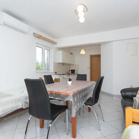 Apartman Klaudia Cista Velika *