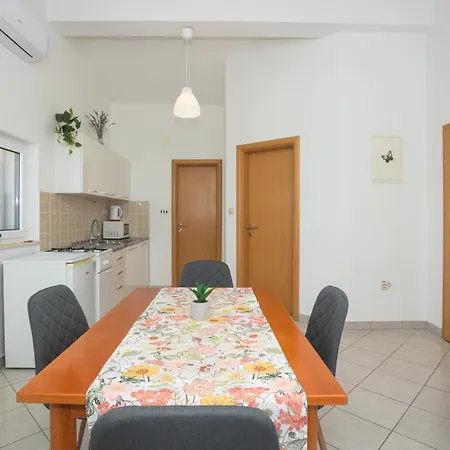 Klaudia Cista Velika Apartman *